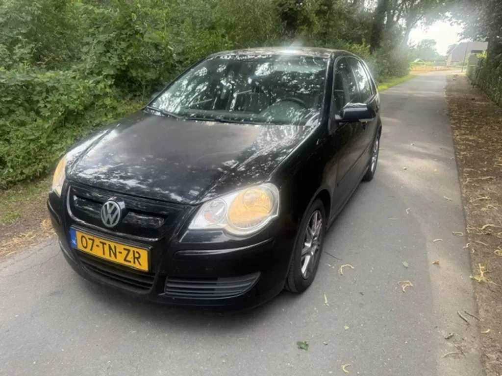 Volkswagen Polo (2006) — foto 1