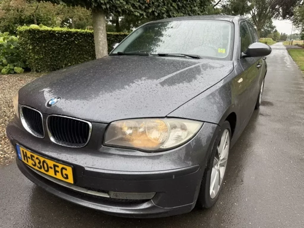BMW 1-Serie (2007) — foto 1