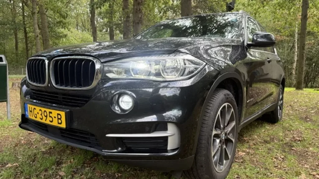 BMW X5 (2015) — foto 1
