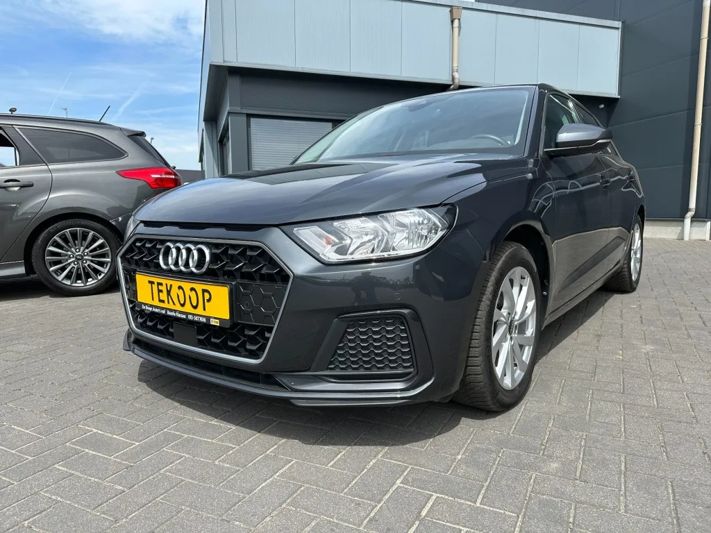 Audi A1 (2022) — foto 1