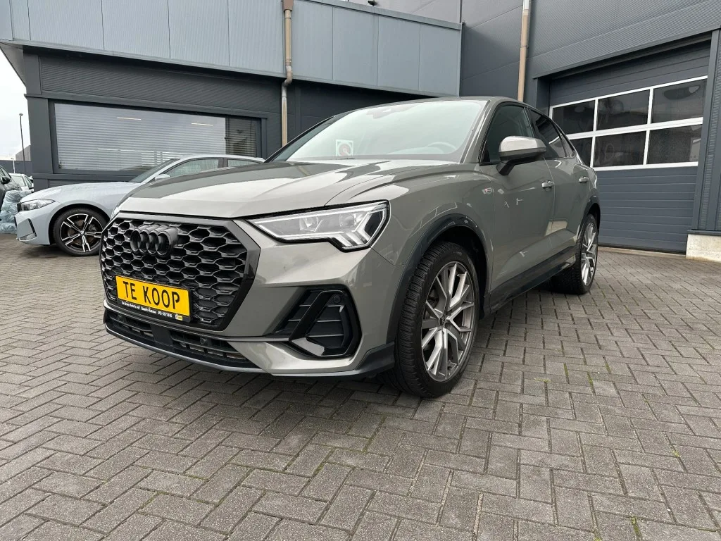 Audi Q3 Sportback (2022) — foto 1