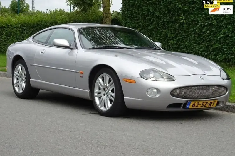 Jaguar XKR (2006)