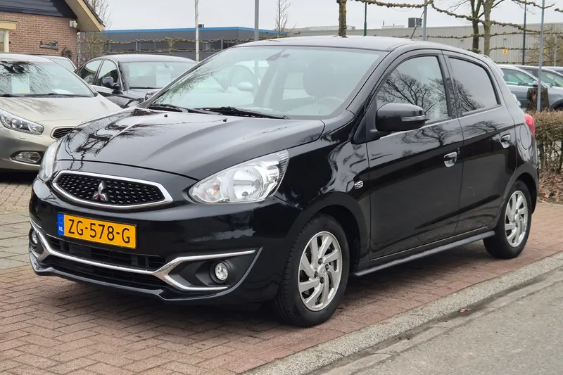 Mitsubishi Space Star (2019)
