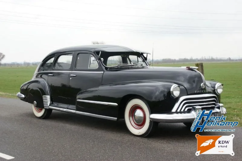 Oldsmobile Dynamic (1948) — foto 1