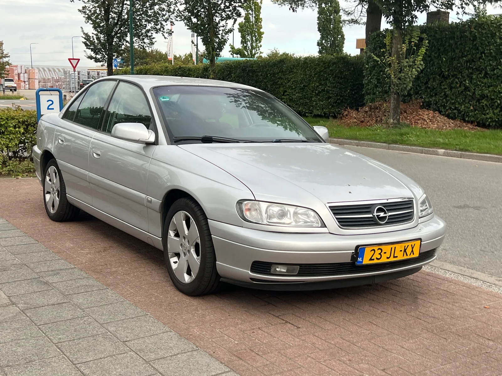 Opel Omega (2002) — foto 1