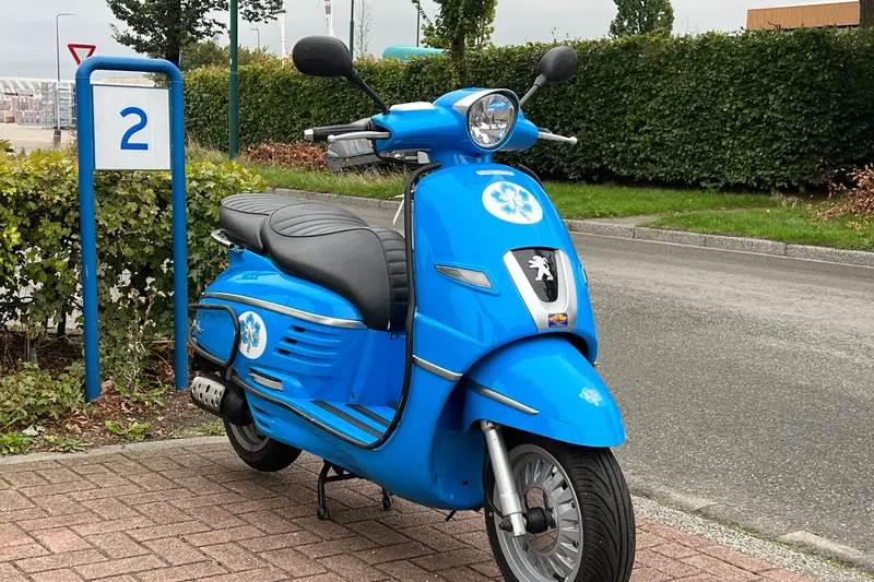 Peugeot Snorscooter Django Heritage (2016)