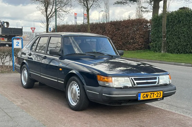 Saab 900 (1993)