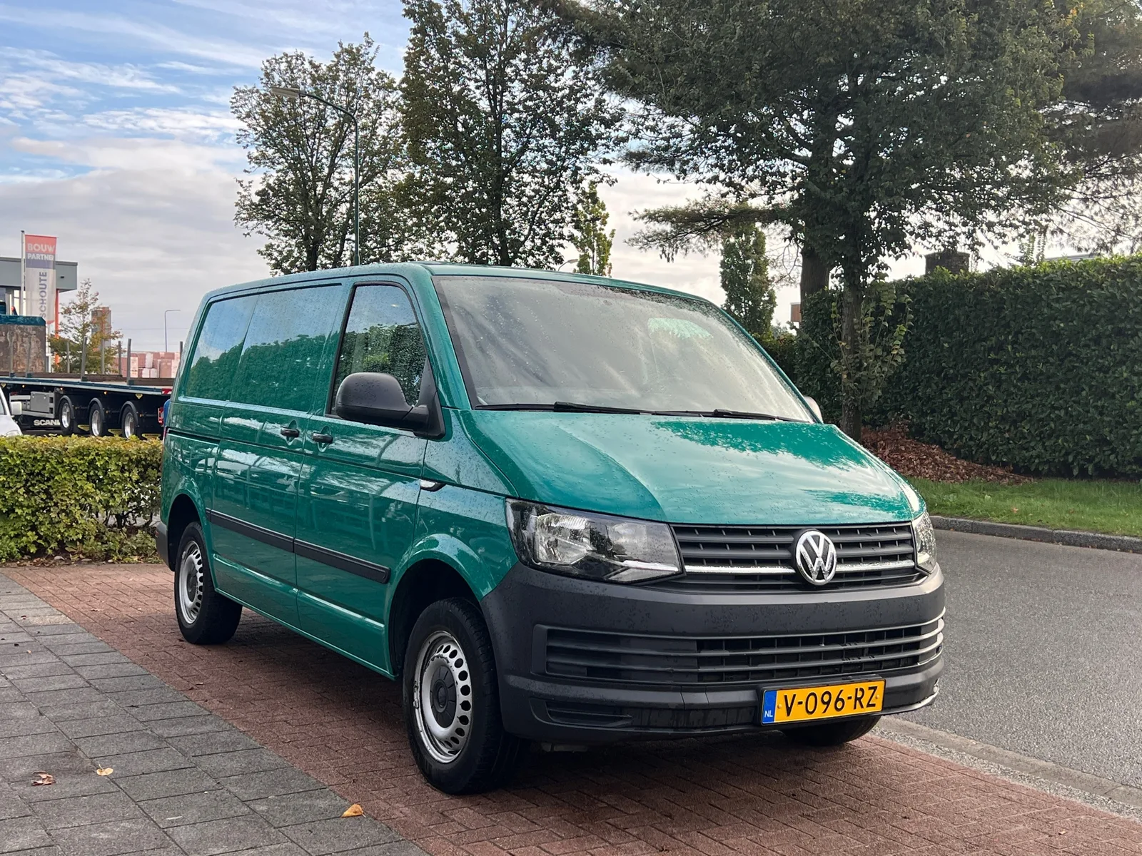 Volkswagen Transporter (2018) — foto 1