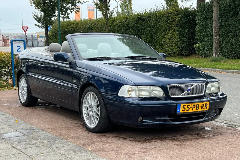 Volvo C70 (2001)
