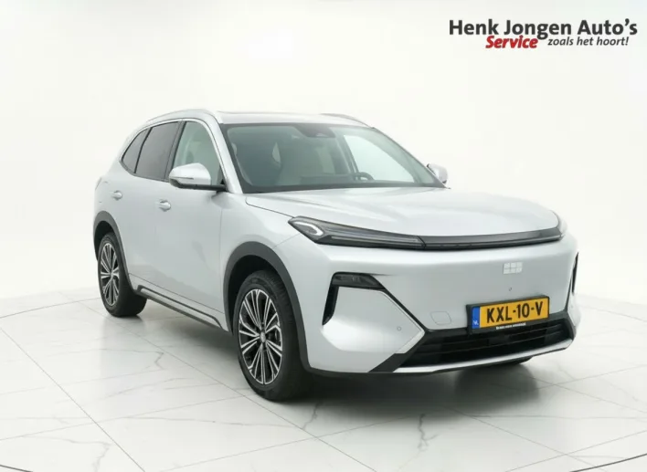 Geely Starray EM-i (2026) — foto 1