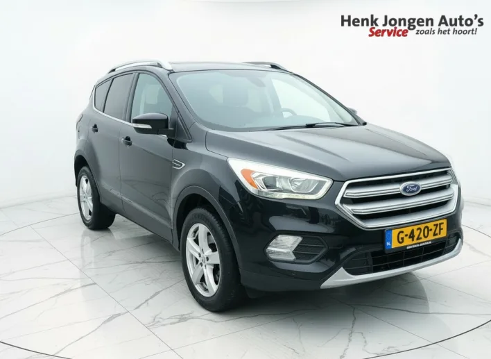 Ford Kuga (2017) — foto 1