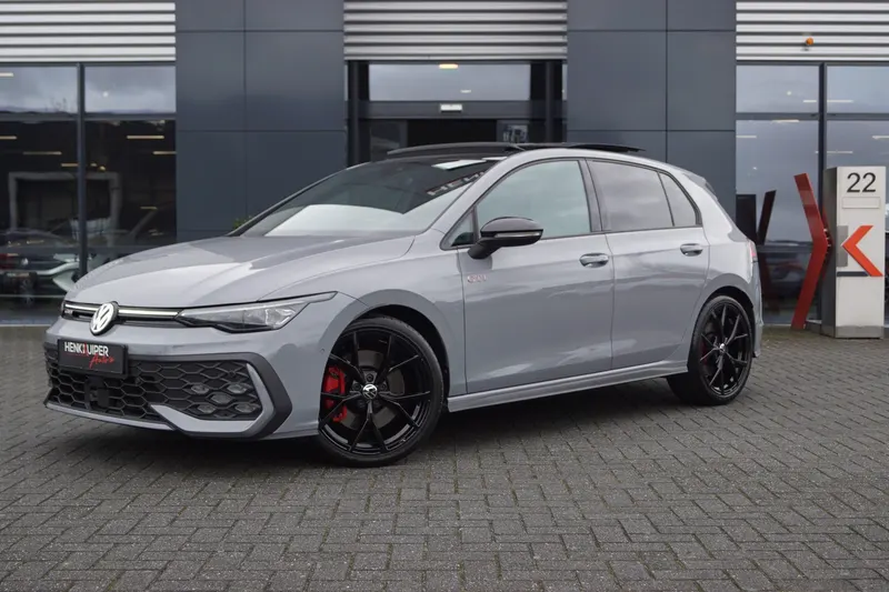 Volkswagen Golf (2024)
