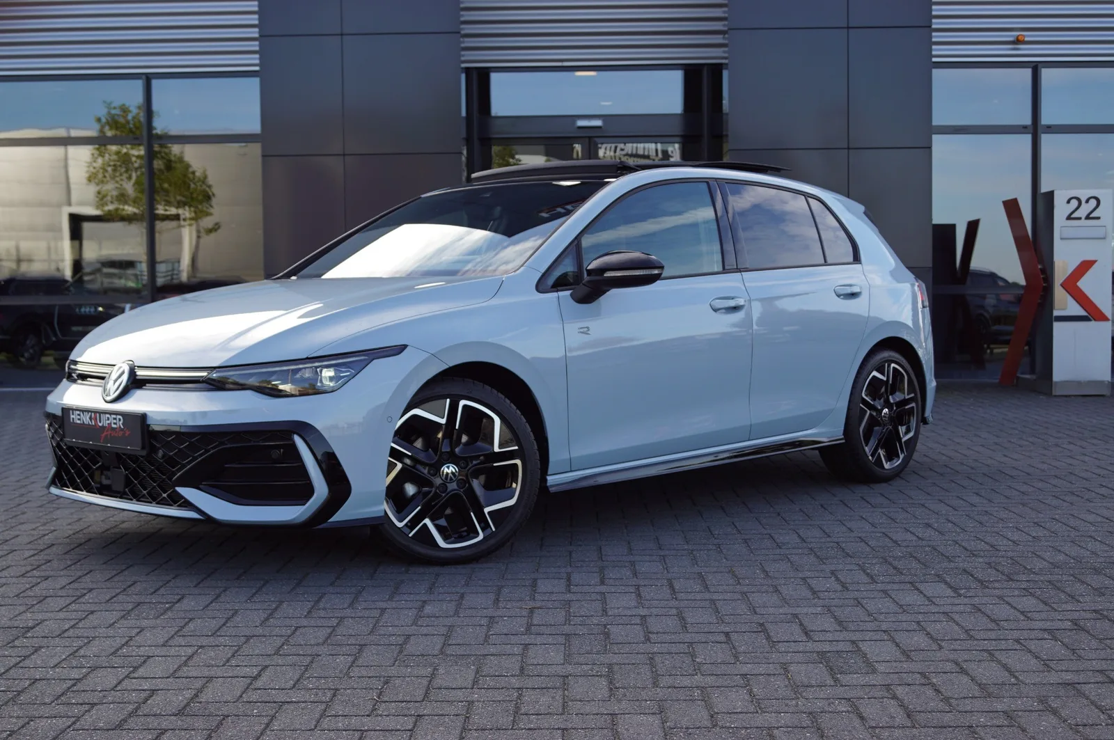 Volkswagen Golf (2025) — foto 1