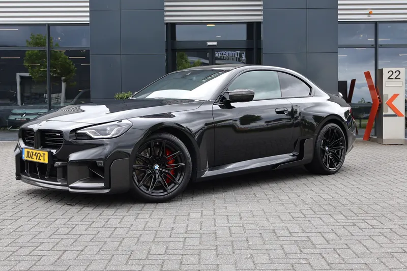 BMW M2 (2023)