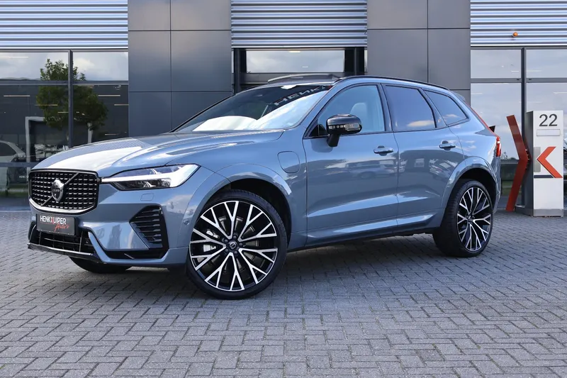 Volvo XC60 (2024)