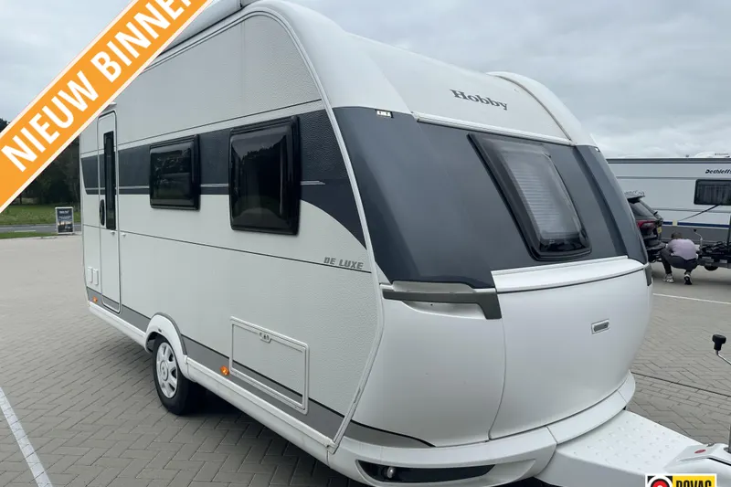 Hobby De Luxe (2023)