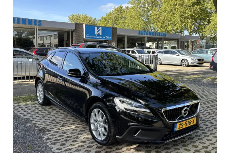 Volvo V40 Cross Country (2019)