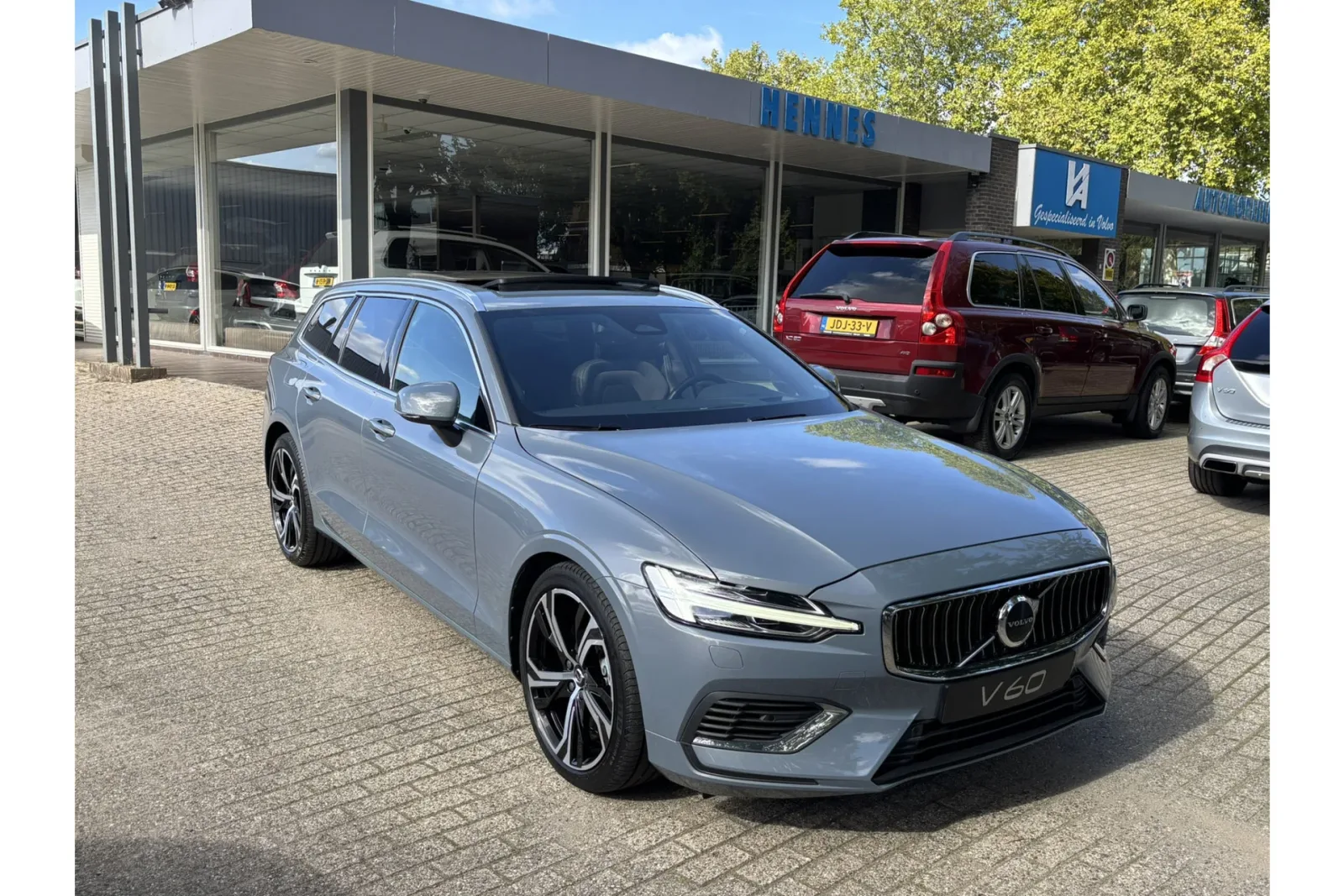 Volvo V60 (2023) — foto 1
