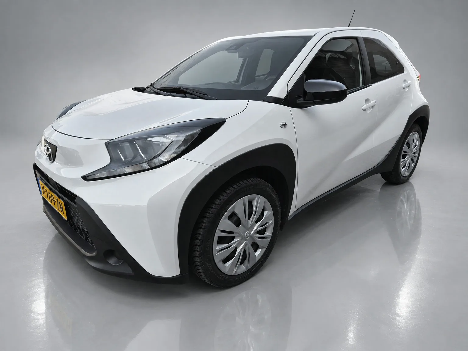 Toyota Aygo X (2024) — foto 1
