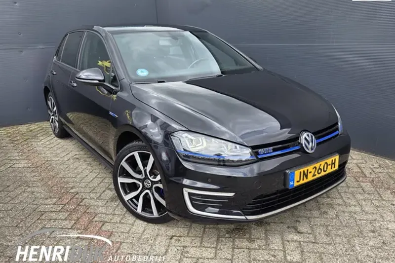 Volkswagen Golf (2015)