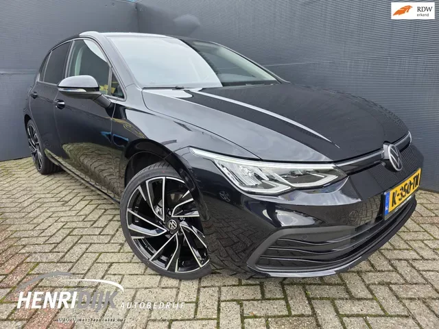 Volkswagen Golf (2020) — foto 1