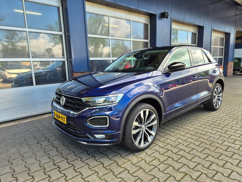 Volkswagen T-Roc (2020) — foto 1