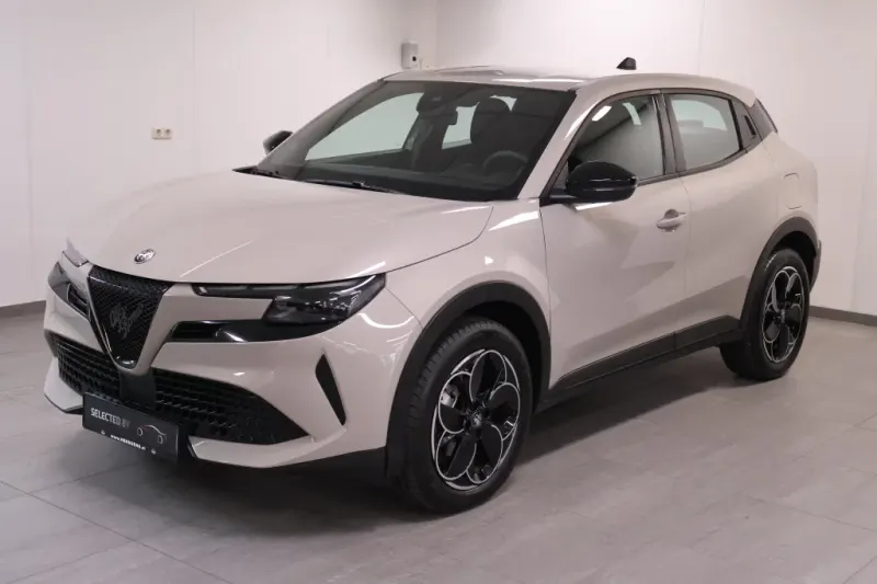 Alfa Romeo Junior (2025)