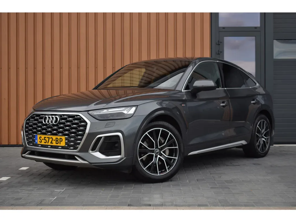 Audi Q5 Sportback (2023) — foto 1