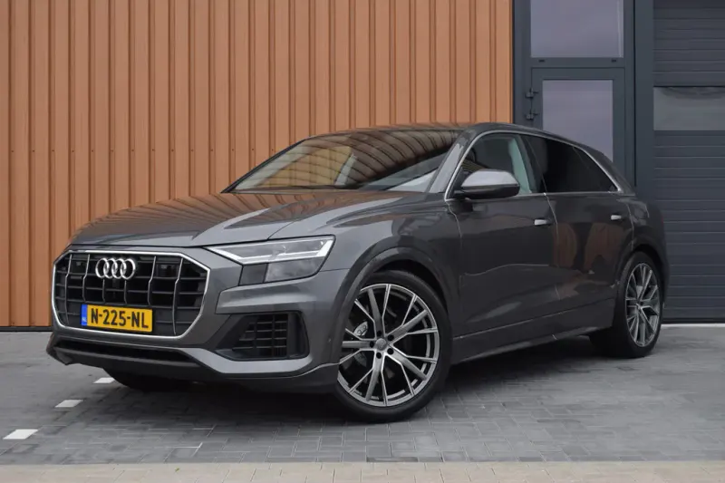 Audi Q8 (2021)