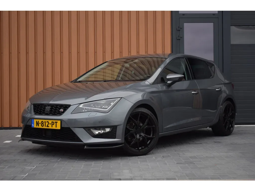 SEAT Leon (2016) — foto 1