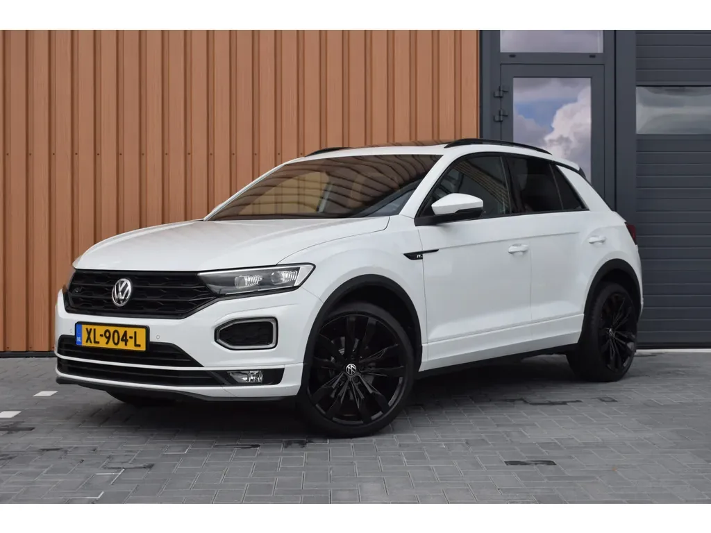 Volkswagen T-Roc (2019) — foto 1