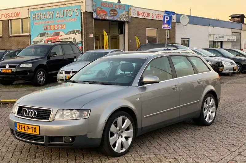 Audi A4 (2003)