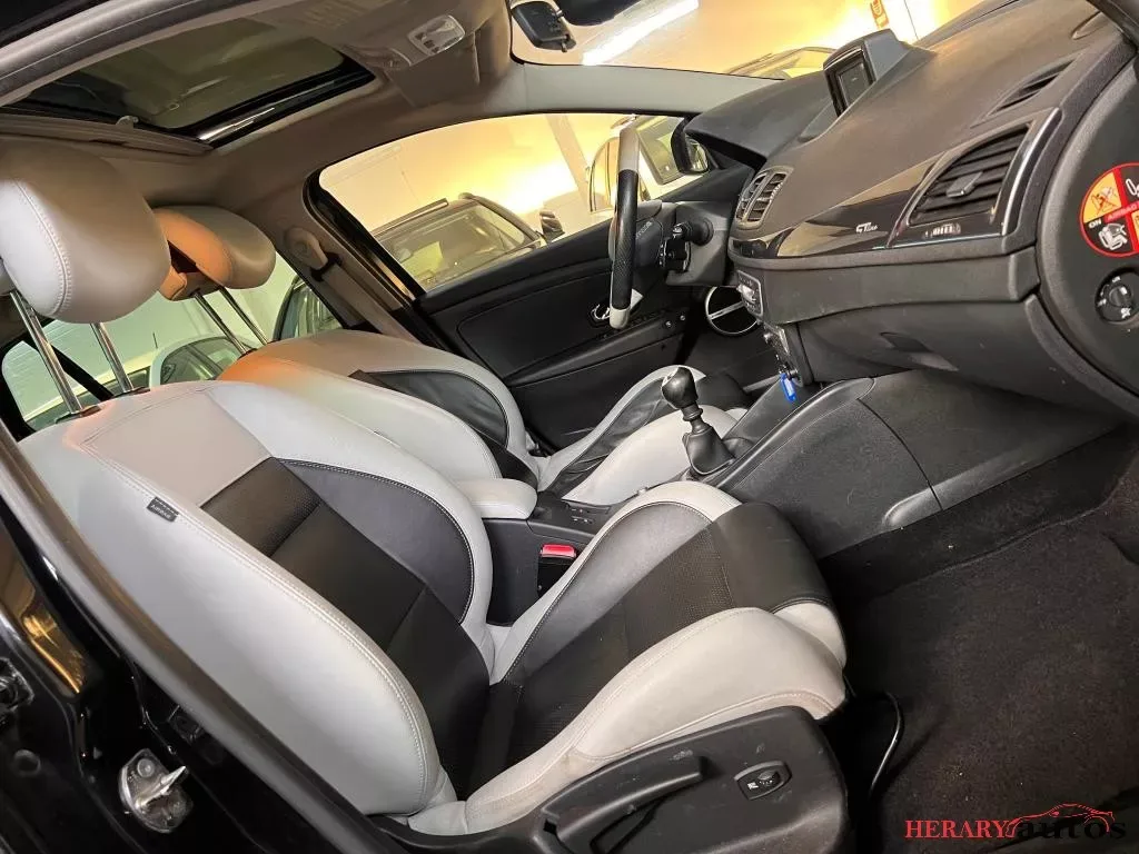 RENAULT MÉGANE 1.5 DCI 110ch GT-LINE - TOIT PANORAMIQUE - CAMÉRA DE RECUL - SEMI-CUIR - GPS - CLIMATISATION