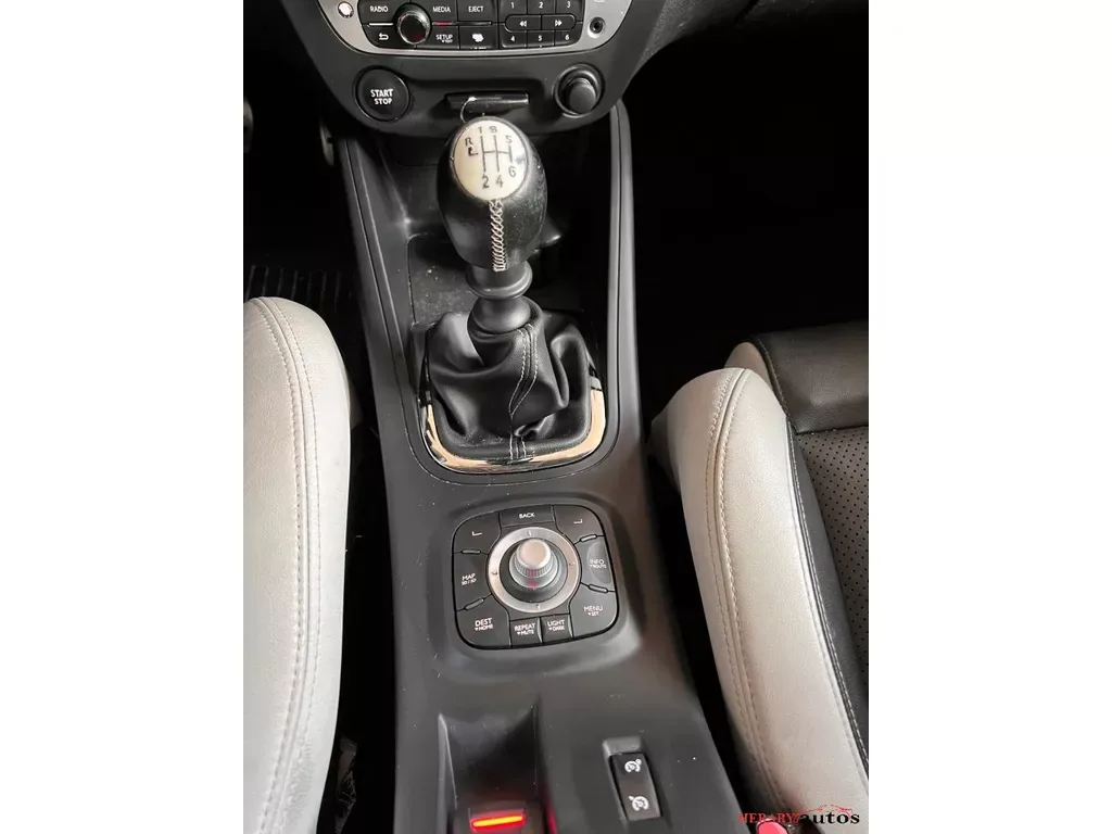 RENAULT MÉGANE 1.5 DCI 110ch GT-LINE - TOIT PANORAMIQUE - CAMÉRA DE RECUL - SEMI-CUIR - GPS - CLIMATISATION