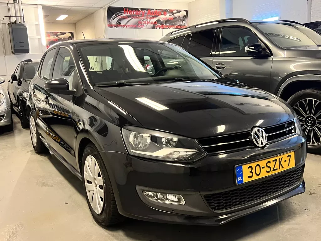 Volkswagen Polo (2012) — foto 1