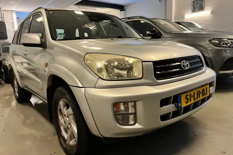 Toyota RAV4 (2003)