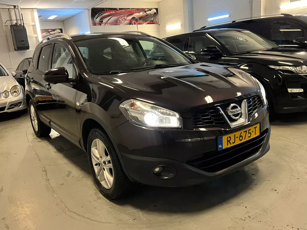 Nissan Qashqai+2 (2011) — foto 1