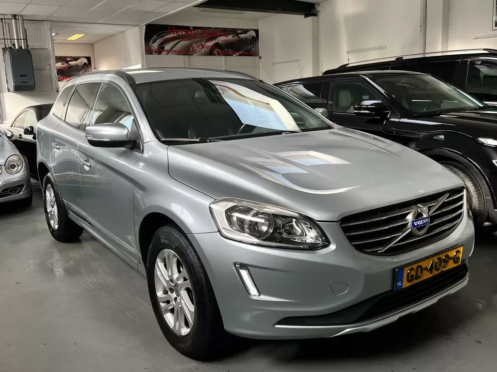 Volvo XC60 (2015) — foto 1