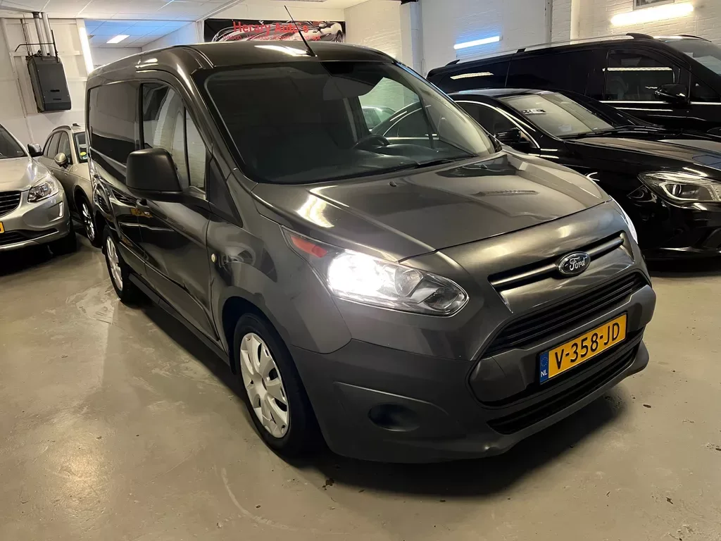 Ford Transit Connect (2017) — foto 1
