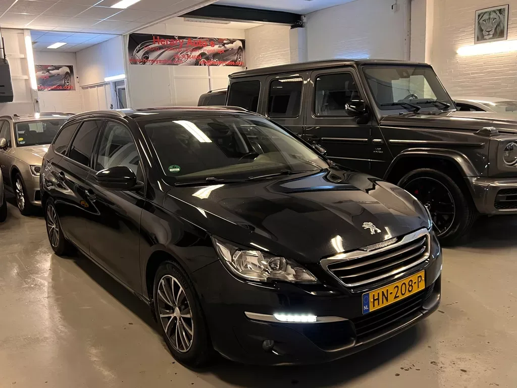 Peugeot 308 (2015) — foto 1