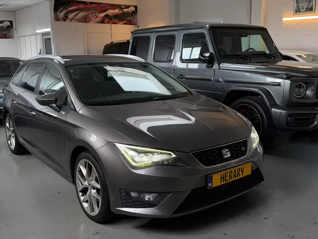 SEAT Leon (2014) — foto 1