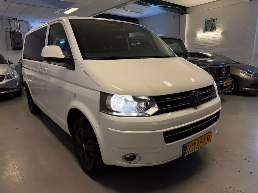 Volkswagen Transporter (2014) — foto 1