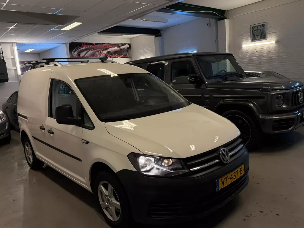 Volkswagen Caddy (2016) — foto 1