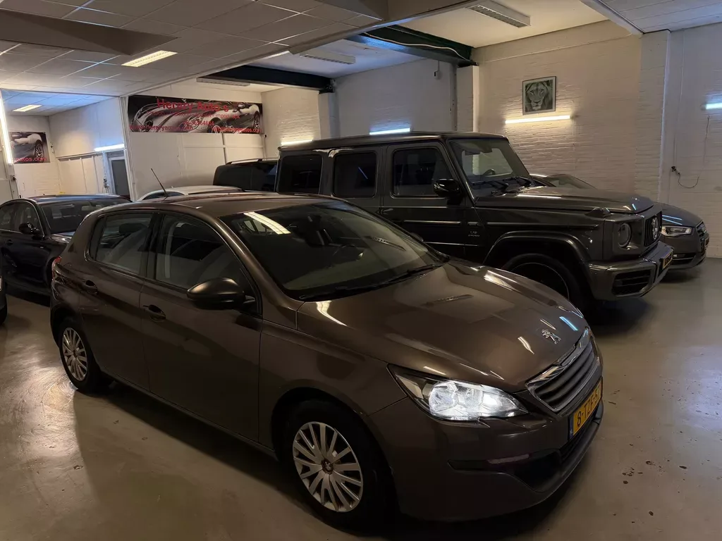 Peugeot 308 (2014) — foto 1