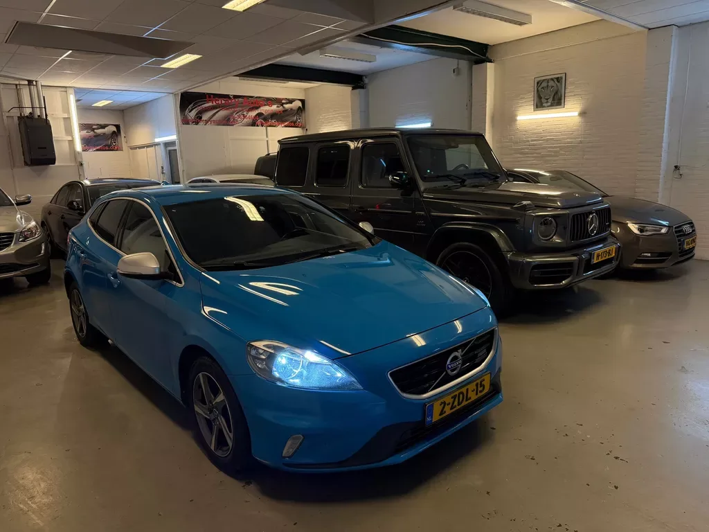 Volvo V40 (2014) — foto 1