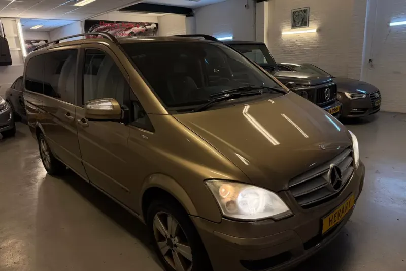 Mercedes-Benz Viano (2011)