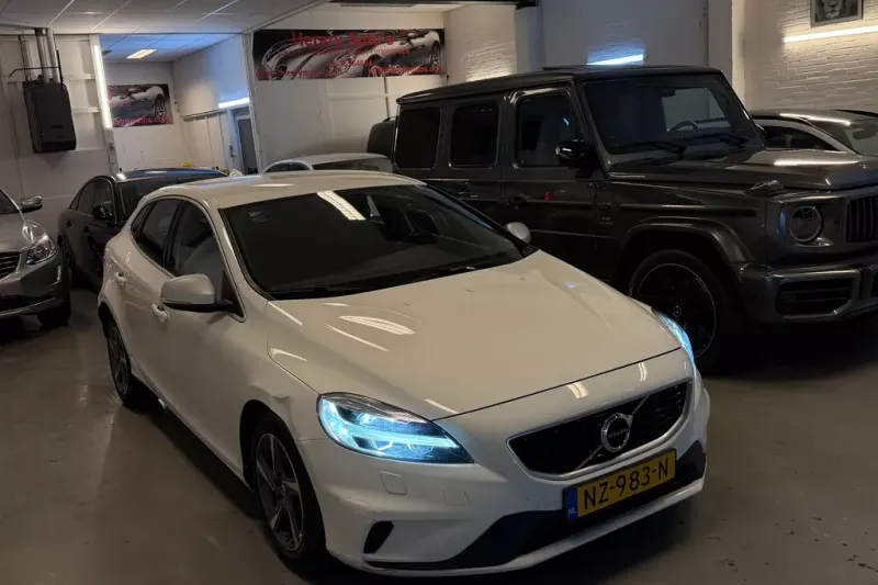 Volvo V40 (2017)