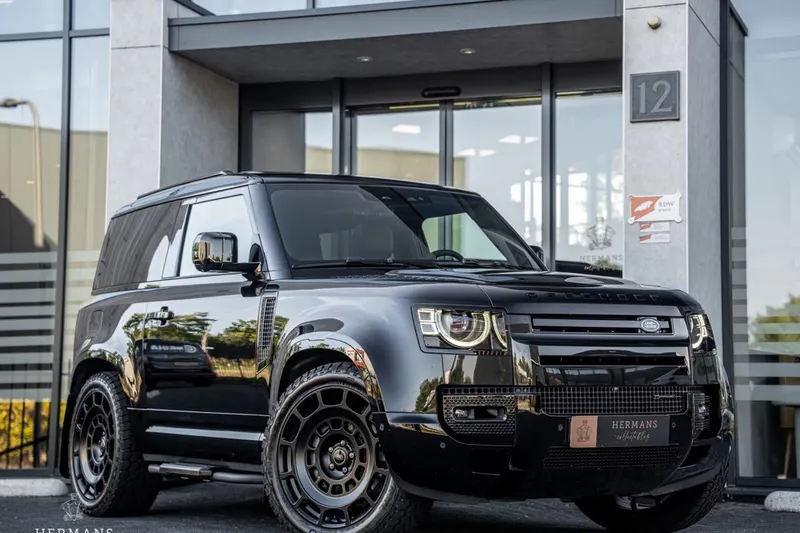 Land Rover Defender (2022)
