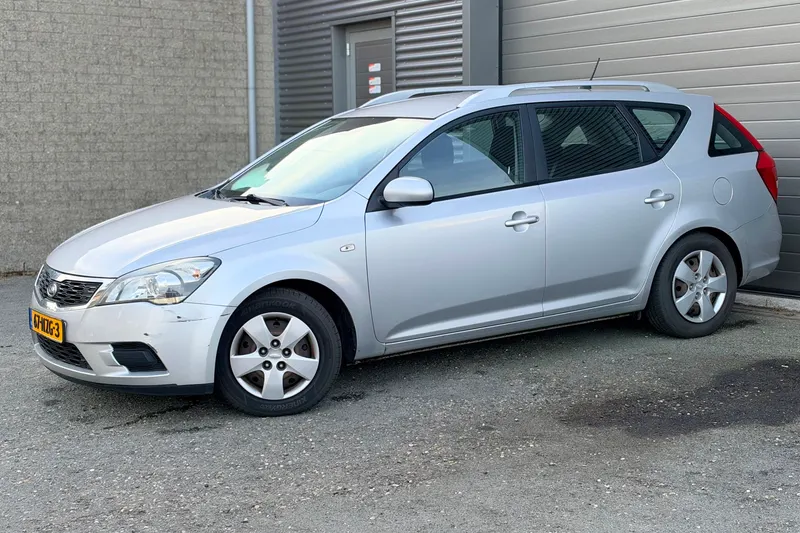 Kia Ceed (2011)