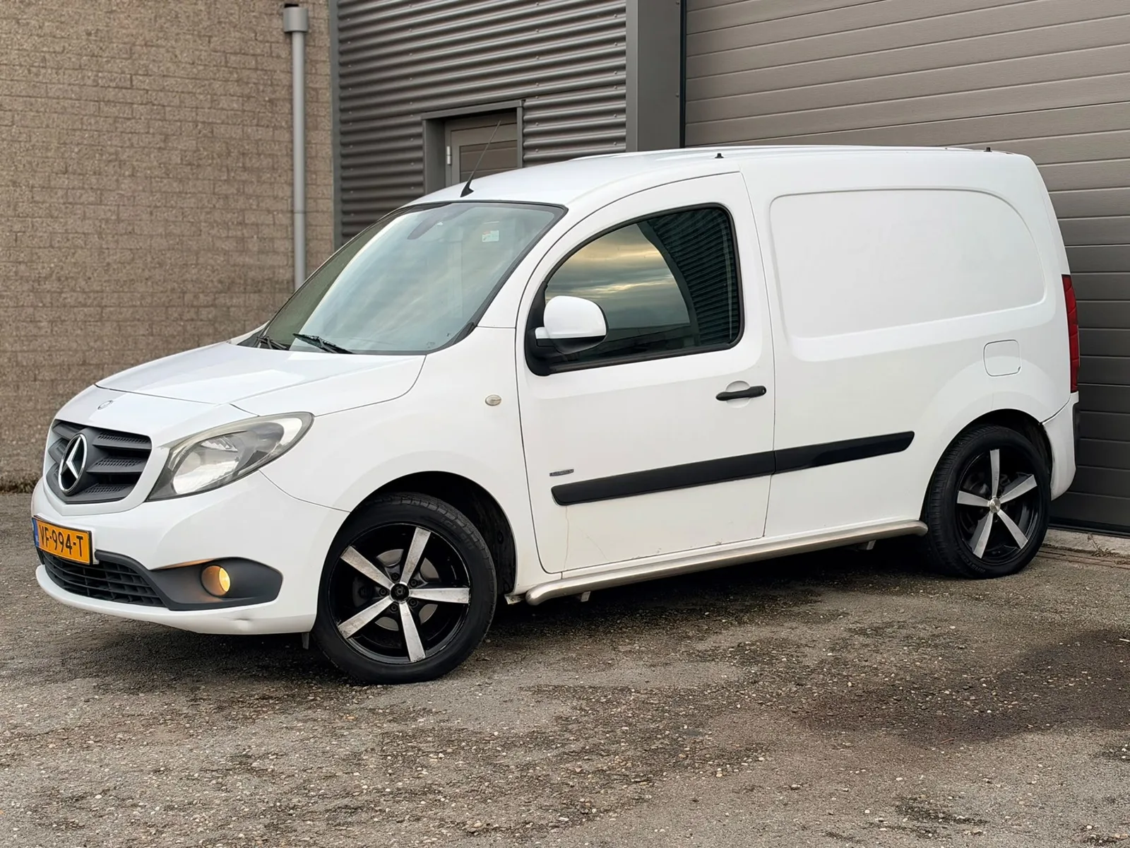 Mercedes-Benz Citan (2013) — foto 1